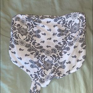 bandana print tube top